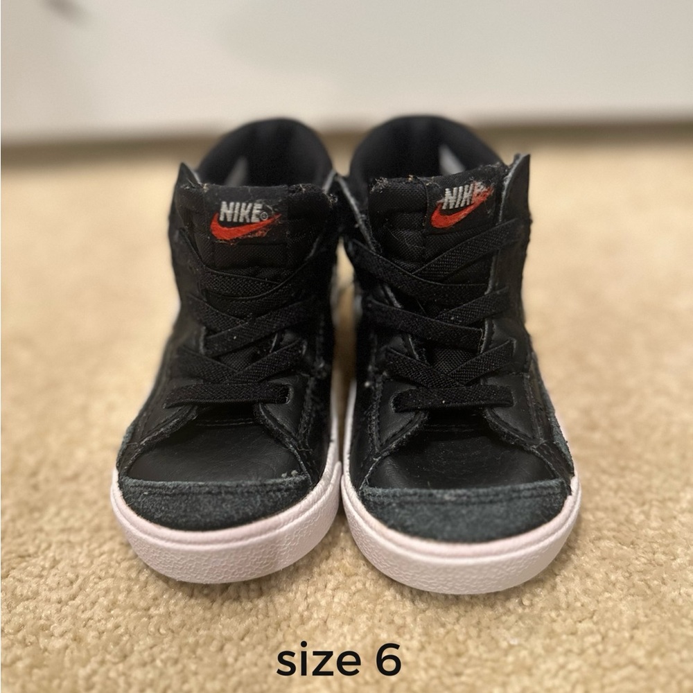 Nike Toddler Blazer shoes size 6